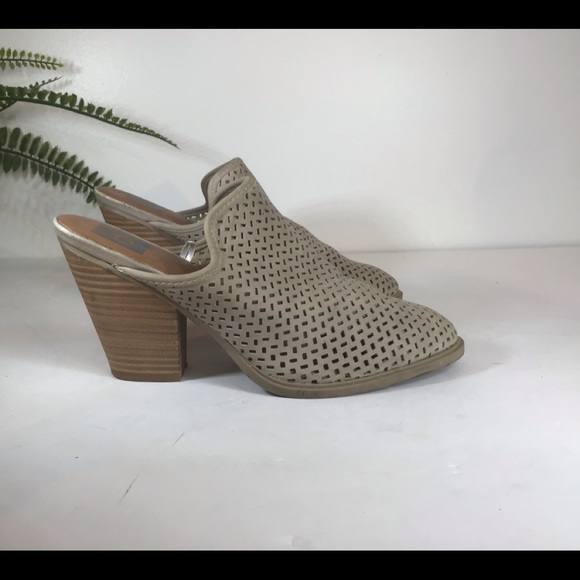 DOLCE VITA NUDE SLIP ON MULES WOODEN HEEL SZ 7 - Picture 3 of 7